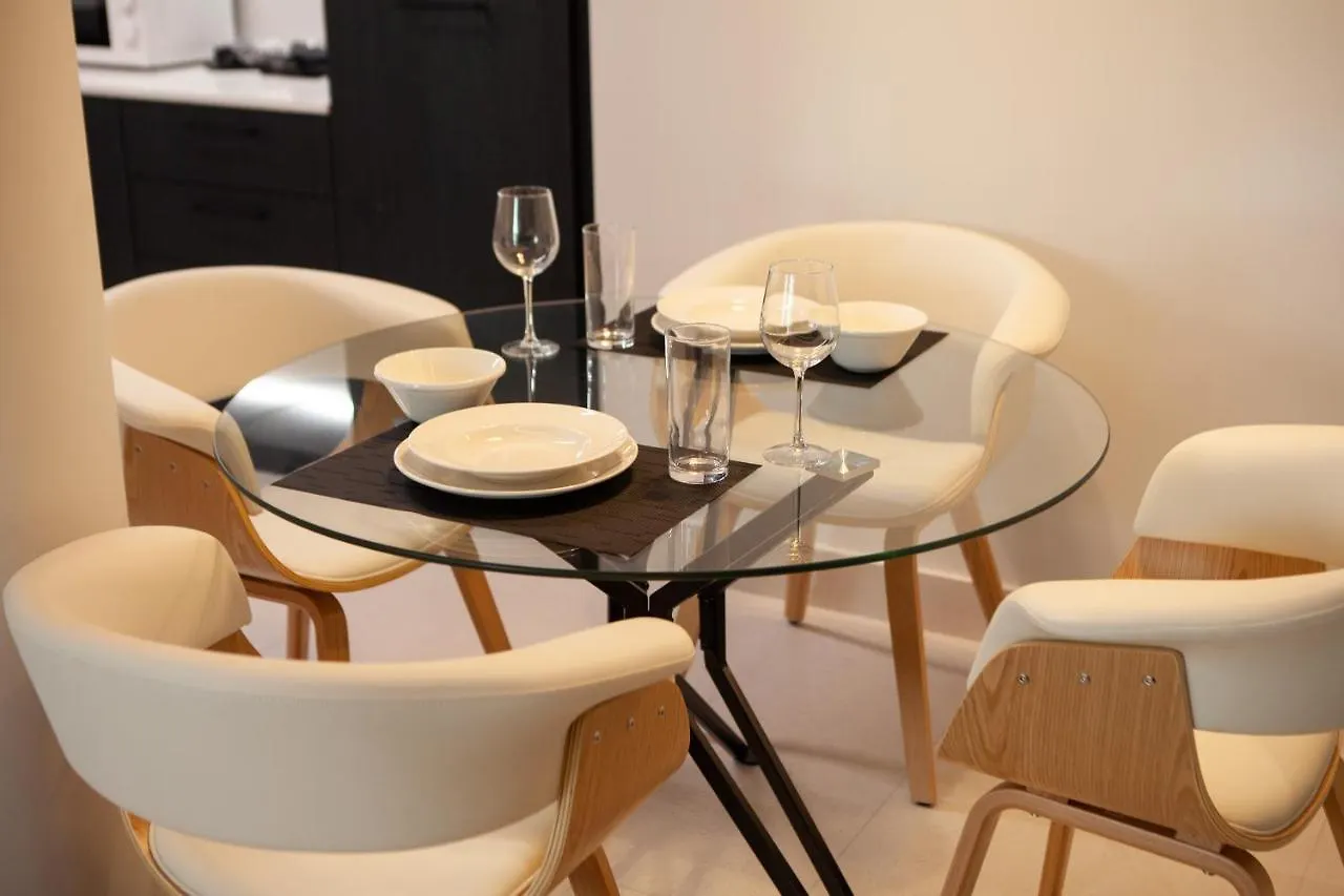 Raam Luxury Suites Larnaca 0*,