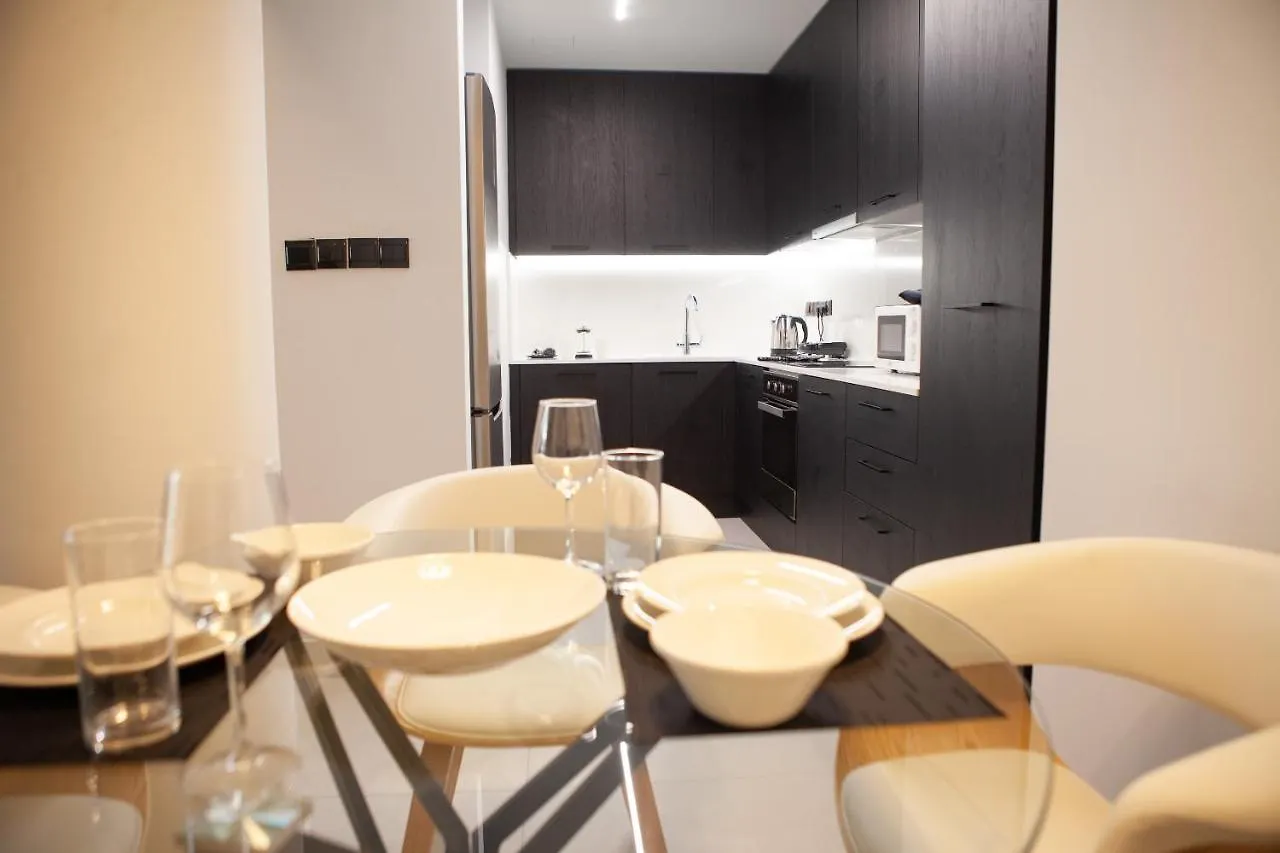 Raam Luxury Suites Larnaca Apartment
