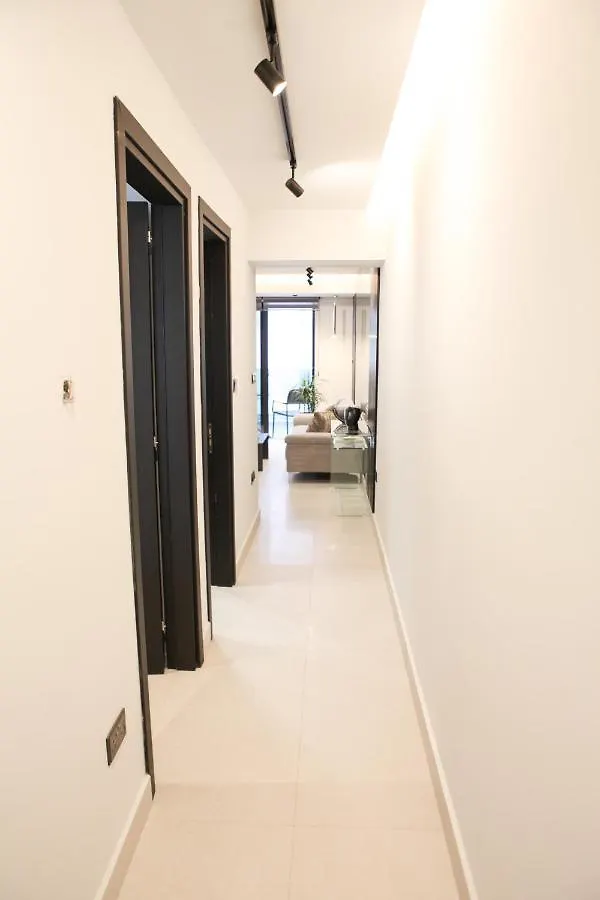 Apartment Raam Luxury Suites Larnaca