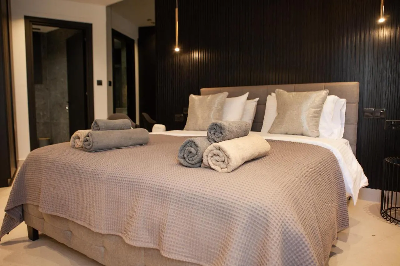 Apartment Raam Luxury Suites Larnaca