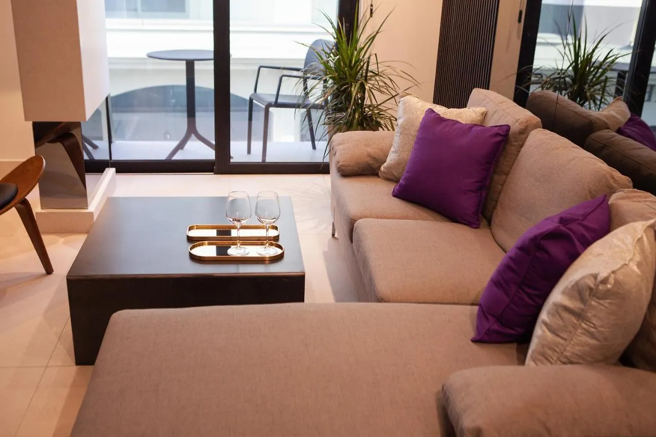 Raam Luxury Suites Larnaca Apartment
