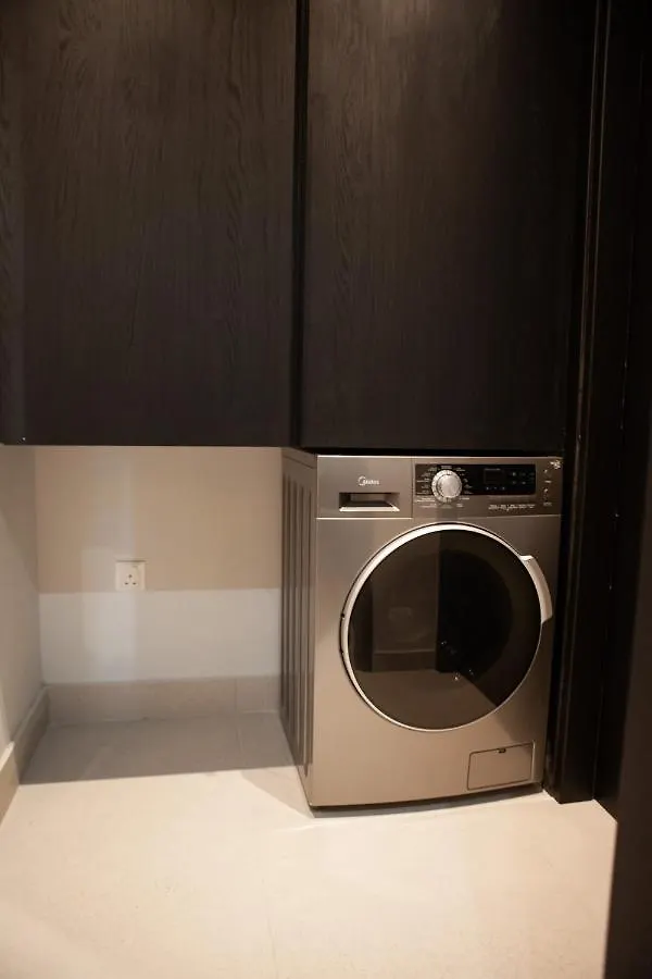 Apartment Raam Luxury Suites Larnaca