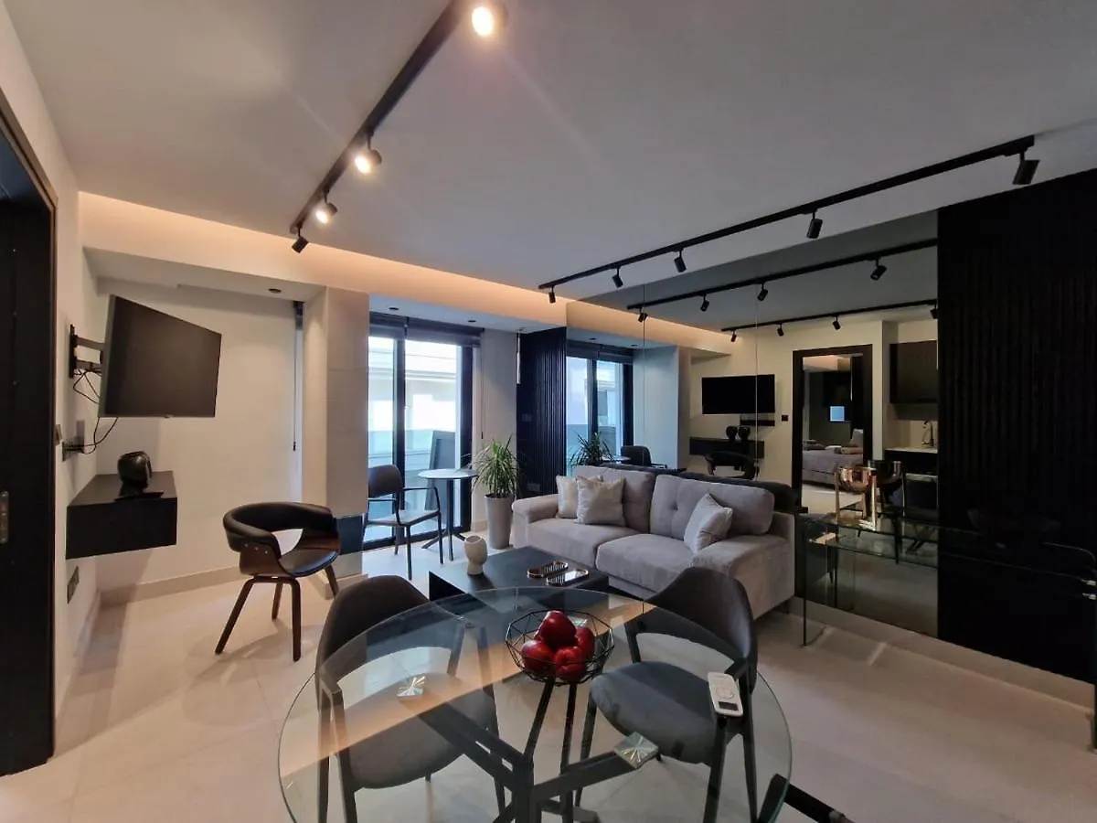 Raam Luxury Suites Larnaca Apartment