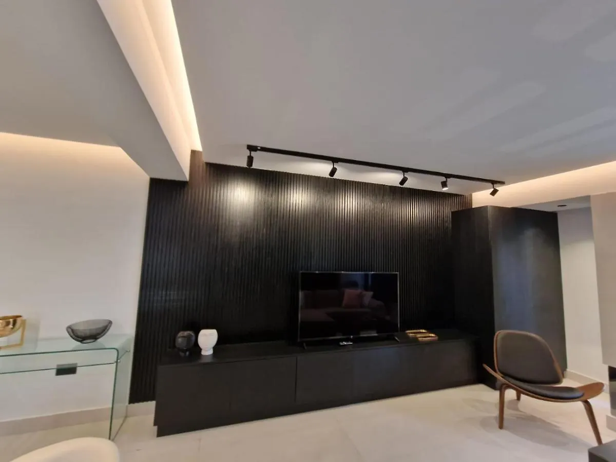 Raam Luxury Suites Larnaca