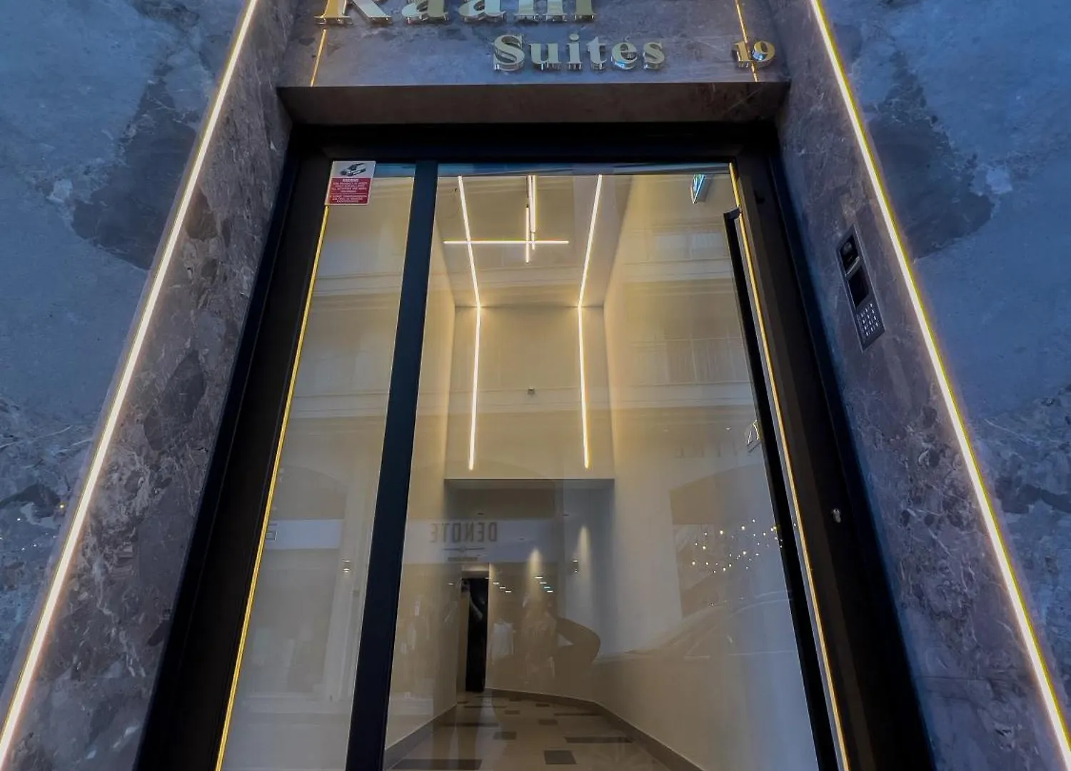 Raam Luxury Suites Larnaca