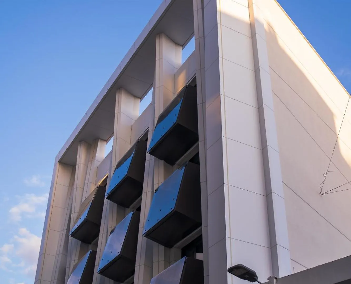 Apartment Raam Luxury Suites Larnaca